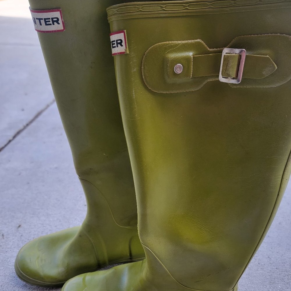 Hunter boots size 9